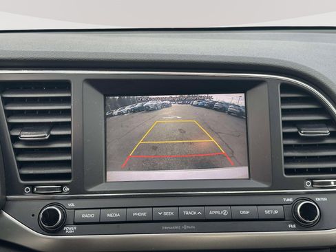 Used 2018 Hyundai Elantra SEL image 11