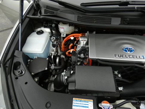 Used 2019 Toyota Mirai image 76