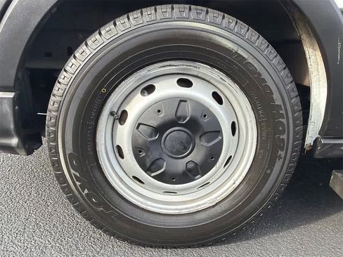 Used 2020 Ford Transit 350 XL image 9