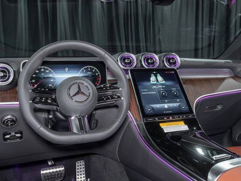 New 2026 Mercedes-Benz GLC 300 image 18