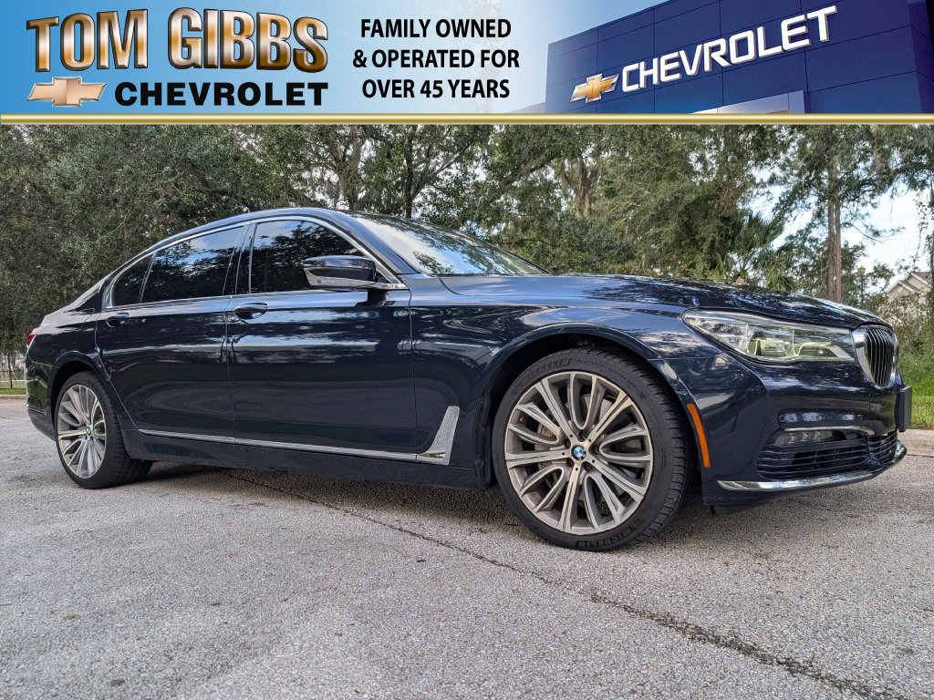 Used 2016 BMW 750i xDrive AWD/4WD image 1