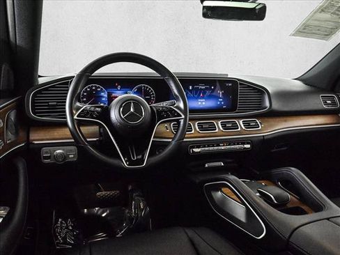 Certified 2025 Mercedes-Benz GLE 450e 4MATIC image 20