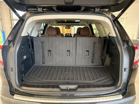 Used 2019 Subaru Ascent Touring w/ Popular Package #2 image 37