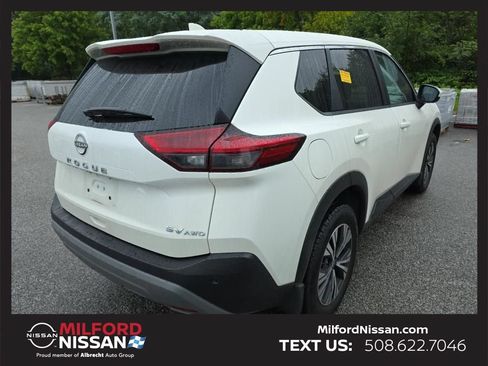 Used 2023 Nissan Rogue SV AWD/4WD image 5
