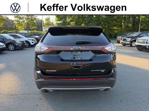 Used 2018 Ford Edge Titanium AWD/4WD image 4
