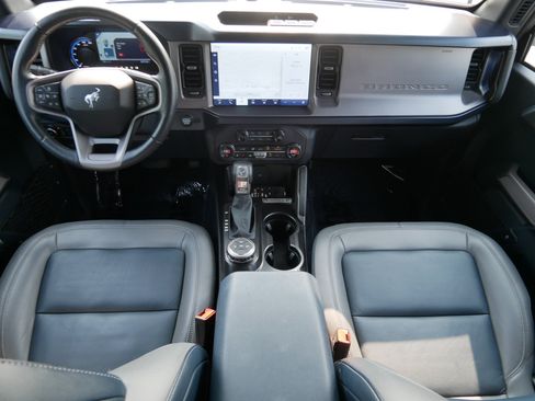 Used 2023 Ford Bronco Outer Banks AWD/4WD image 8