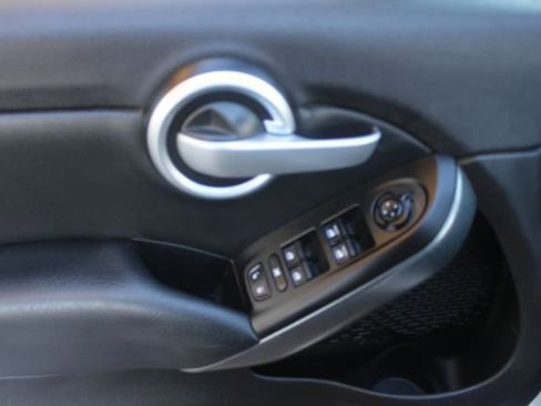 Used 2017 FIAT 500X Trekking image 7