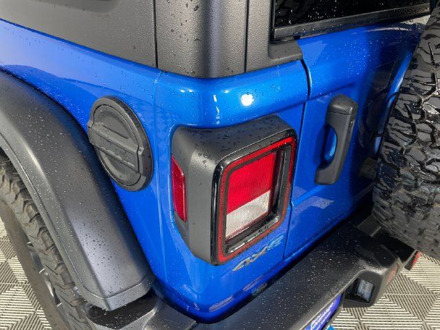 Used 2024 Jeep Wrangler Unlimited AWD/4WD image 17