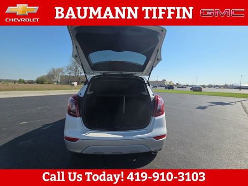 Used 2018 Buick Encore Essence FWD image 8
