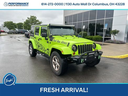 Used 2013 Jeep Wrangler Unlimited Sahara w/ Connectivity Group AWD/4WD image 8