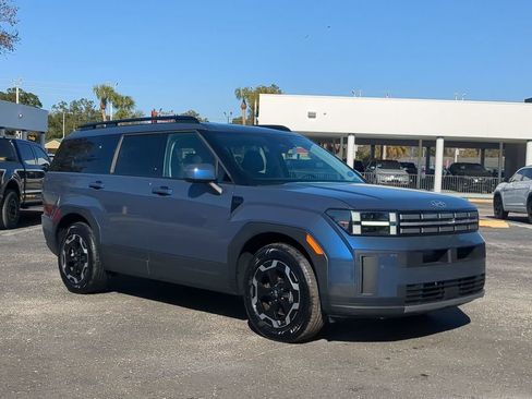 Used 2025 Hyundai Santa Fe SEL image 2