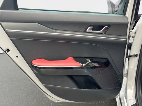 Used 2025 Kia K5 GT-Line w/ GT-Line Premium Package image 13