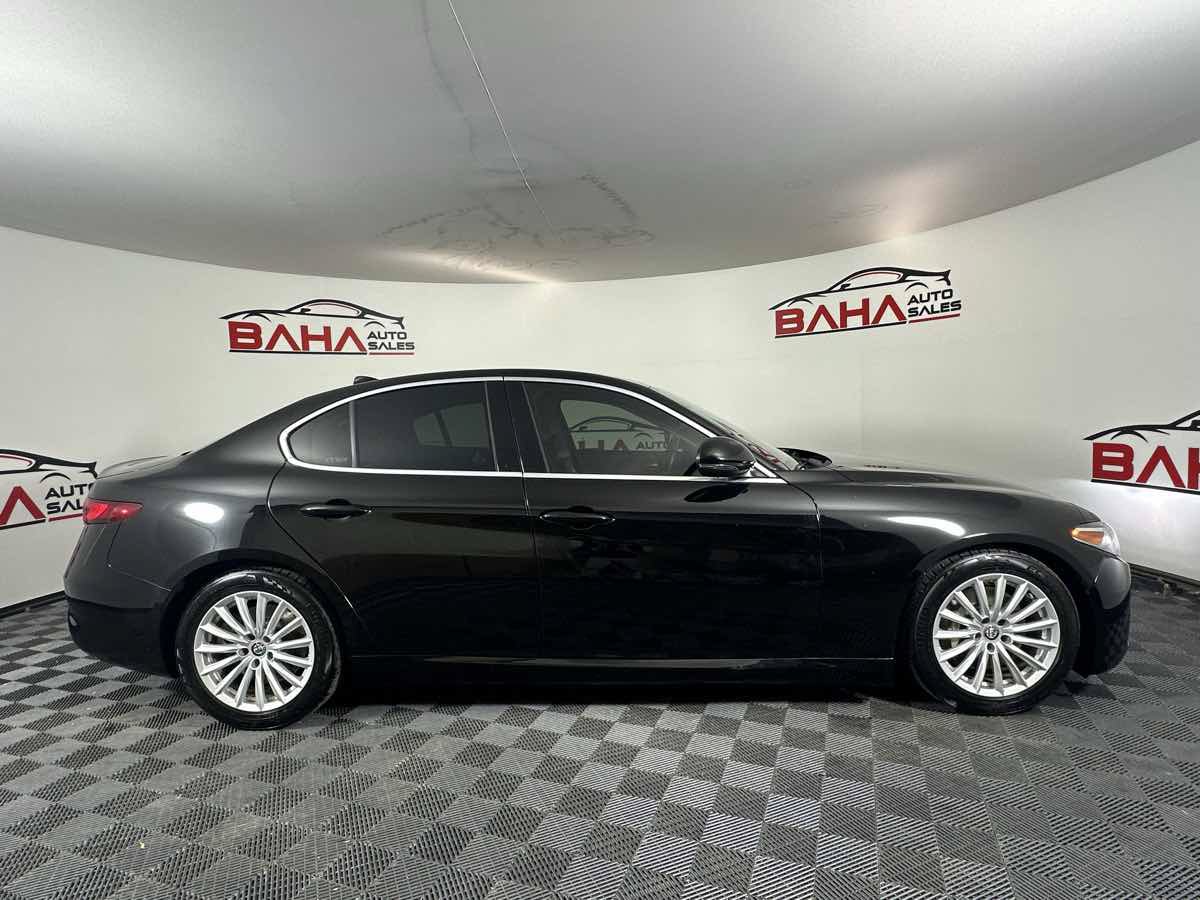 Used 2021 Alfa Romeo Giulia Sprint w/ Active Assist 1 Package RWD image 11