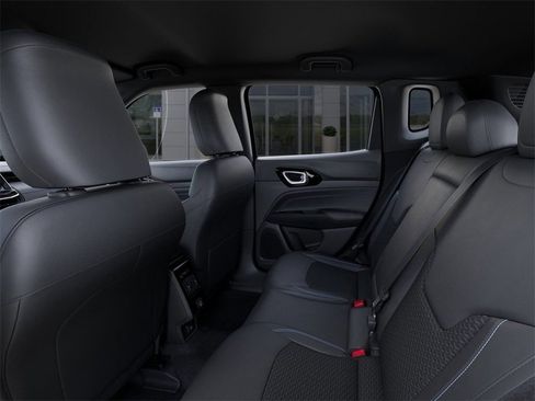 New 2026 Jeep Compass Latitude AWD/4WD image 23