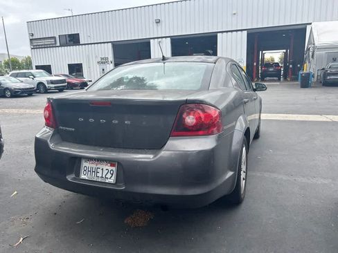 Used 2014 Dodge Avenger SE FWD image 3