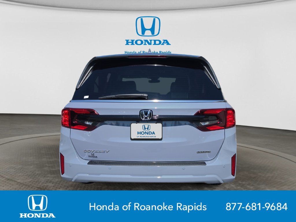 New 2027 Honda Odyssey Touring image 4