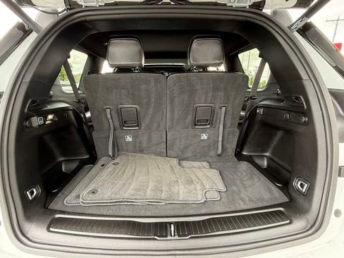 Used 2025 Jeep Grand Cherokee L Altitude AWD/4WD image 29