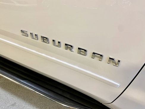 Used 2017 Chevrolet Suburban Premier image 7