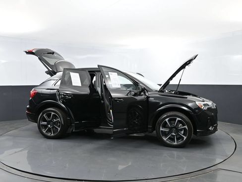 Used 2025 Audi Q3 2.0T Premium Plus w/ Premium Plus Package AWD/4WD image 30
