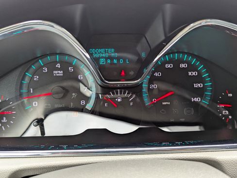 Used 2015 Chevrolet Traverse LS AWD/4WD image 23
