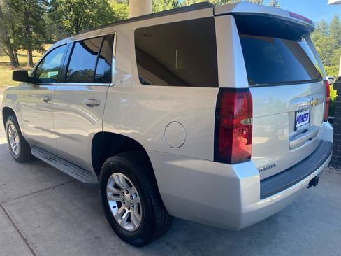 Used 2015 Chevrolet Tahoe LS RWD image 3