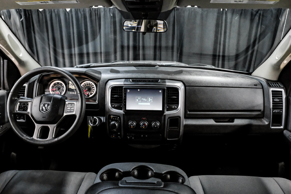 Used 2021 RAM 1500 Classic SLT AWD/4WD image 16
