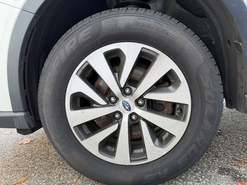 Used 2022 Subaru Outback Premium image 18