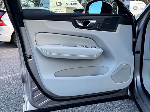 New 2026 Volvo XC60 T8 Ultra w/ Protection Package Premier AWD/4WD image 11