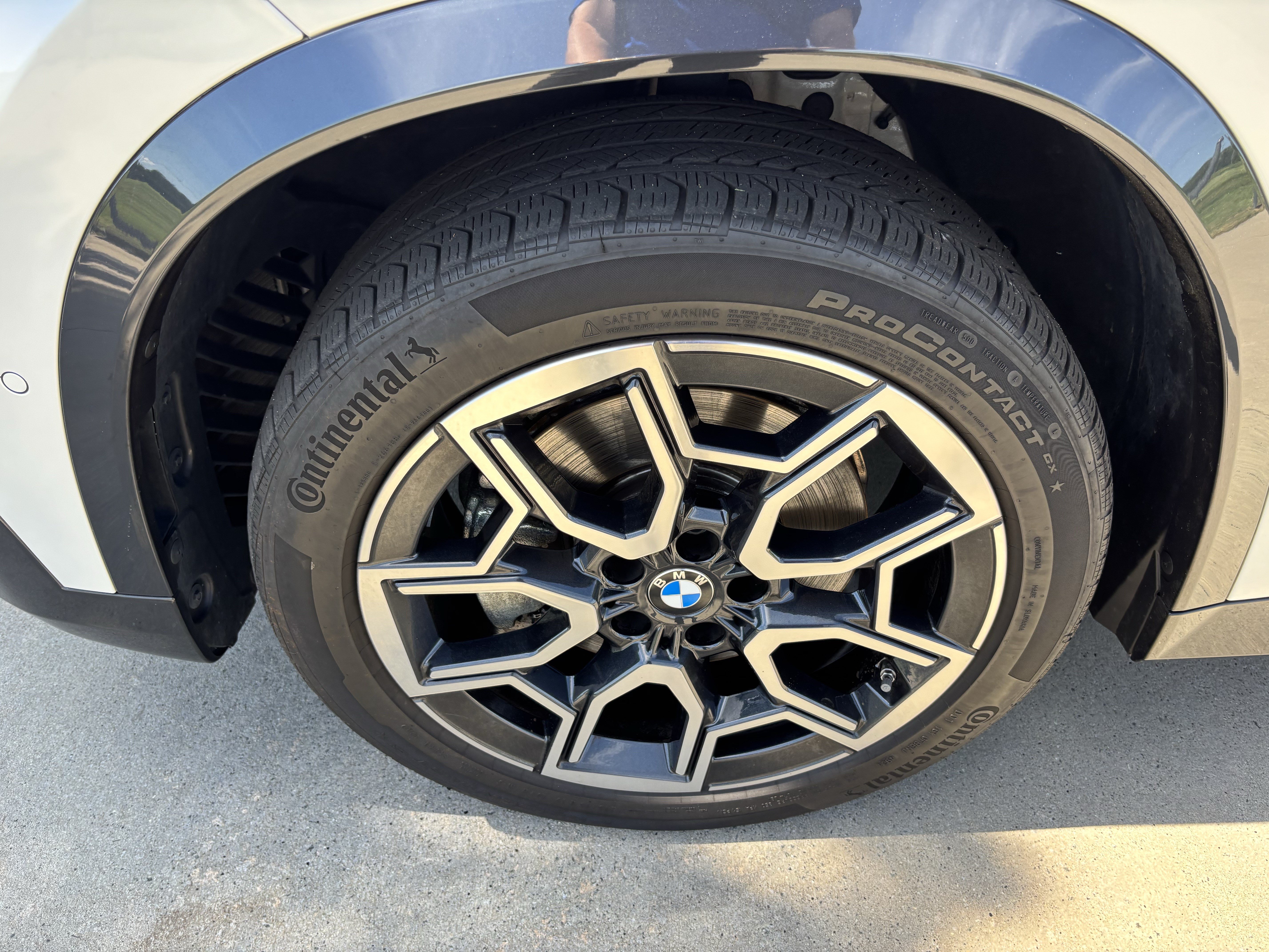 Certified 2025 BMW X1 xDrive28i AWD/4WD image 13