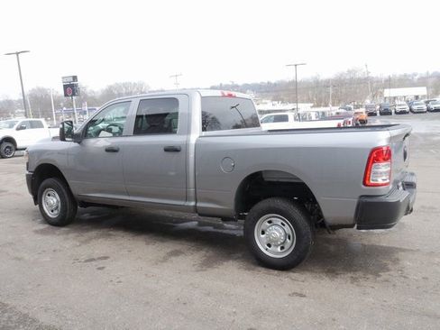 Used 2024 RAM 2500 Tradesman w/ Convenience Group AWD/4WD image 9