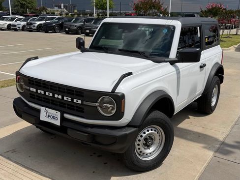 New 2026 Ford Bronco 2-Door AWD/4WD image 3