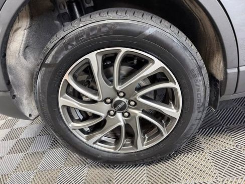 Used 2021 Lincoln Corsair AWD w/ Equipment Group 101A image 43