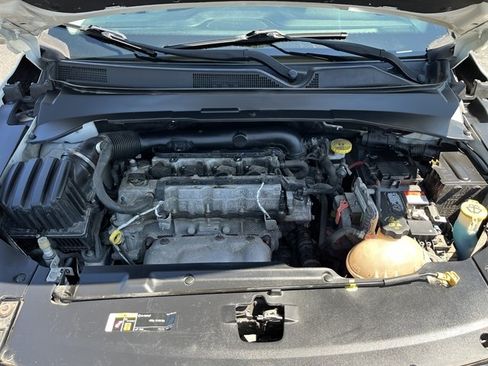 Used 2018 Jeep Compass Latitude w/ Popular Equipment Group AWD/4WD image 15
