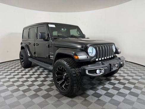 Used 2018 Jeep Wrangler Unlimited Sahara image 7