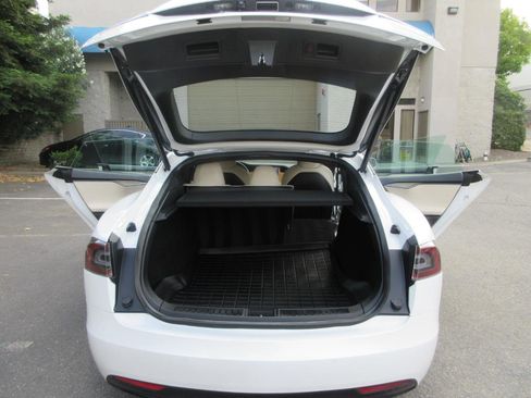 Used 2021 Tesla Model S Long Range Plus AWD/4WD image 34