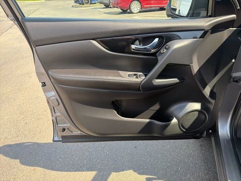 Used 2022 Nissan Rogue Sport SL AWD/4WD image 27