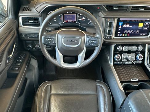 Certified 2021 GMC Yukon Denali w/ Denali Ultimate Package image 15