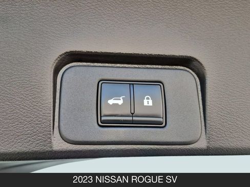 Used 2023 Nissan Rogue SV w/ SV Premium B Package FWD image 25