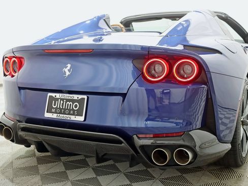 Used 2021 Ferrari 812 GTS RWD image 21