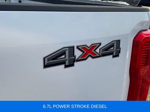 Used 2024 Ford F250 XLT image 3
