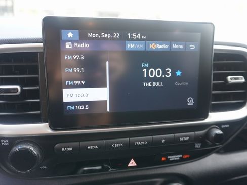 Used 2022 Hyundai Venue SE w/ Cargo Package image 13