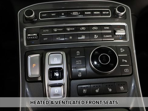Used 2023 Hyundai Santa Fe Limited AWD/4WD image 9