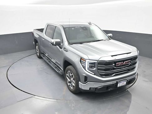 Used 2024 GMC Sierra 1500 SLT w/ SLT Premium Plus Package AWD/4WD image 33