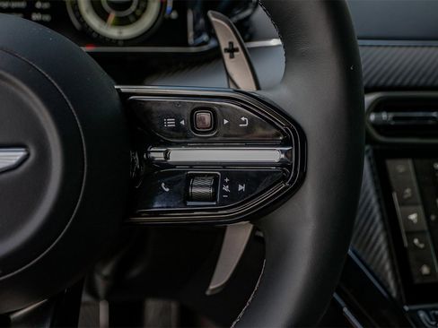 New 2025 Aston Martin V8 Vantage Coupe image 23