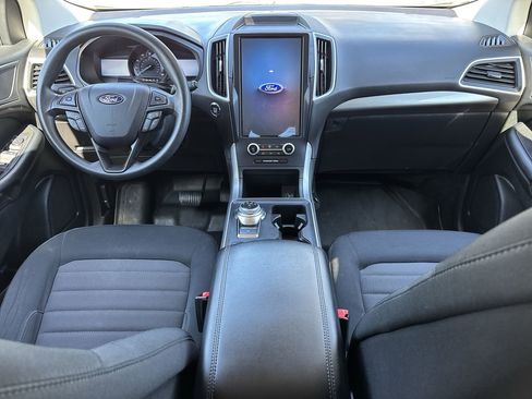 Used 2022 Ford Edge SE w/ Black Appearance Package image 12