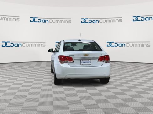Used 2015 Chevrolet Cruze LT FWD image 8