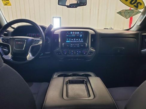 Used 2018 GMC Sierra 1500 SLE w/ SLE Value Package AWD/4WD image 9