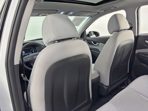 Used 2022 Hyundai Kona SEL w/ Convenience Package image 29