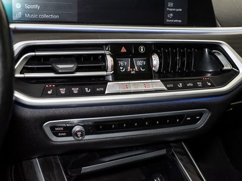 Used 2019 BMW X7 xDrive40i w/ Premium Package AWD/4WD image 21
