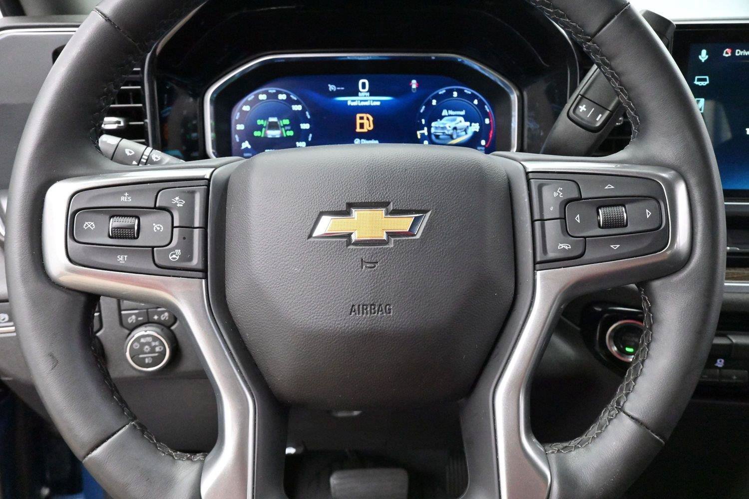 Used 2026 Chevrolet Silverado 2500 LT AWD/4WD image 17